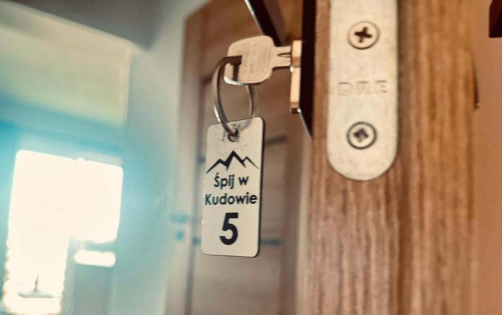 Spij W Kudowie Apartament I Pokoje Goscinne Kudowa-Zdrój Exteriér fotografie